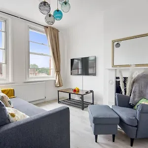  Apartment Stunning Gem Of