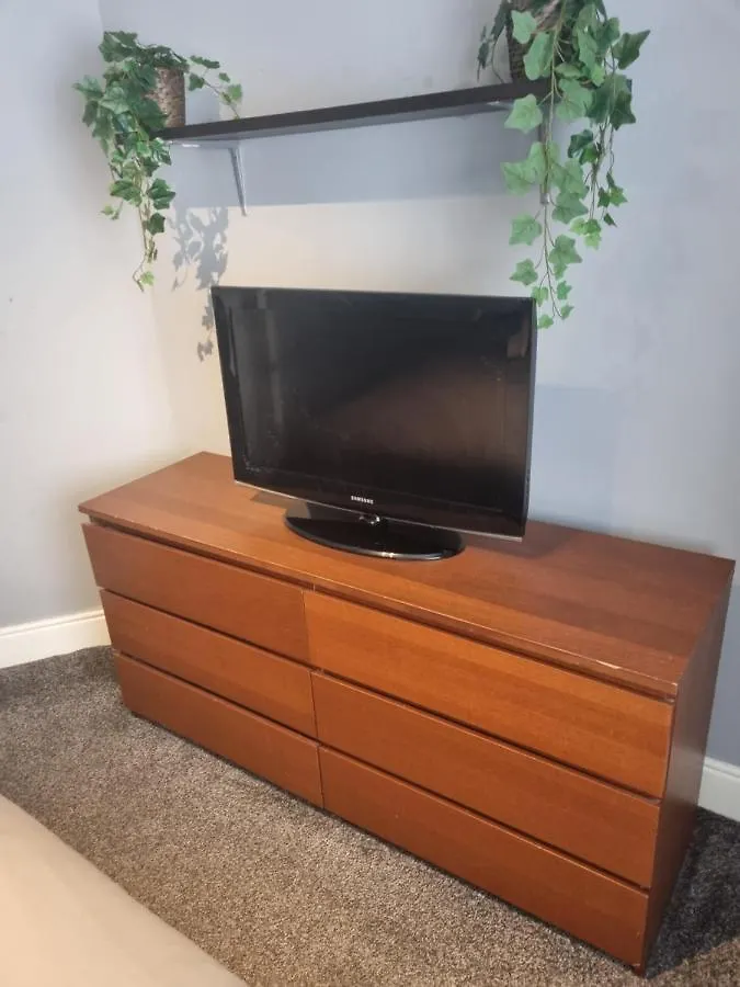 Lovely Residential Home 2 Bed Apartments Goodmayes United Kingdom